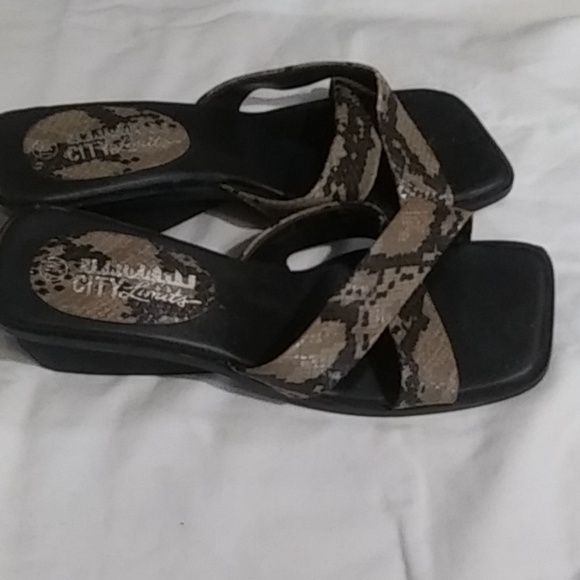 Sandals - Picture 1 of 1